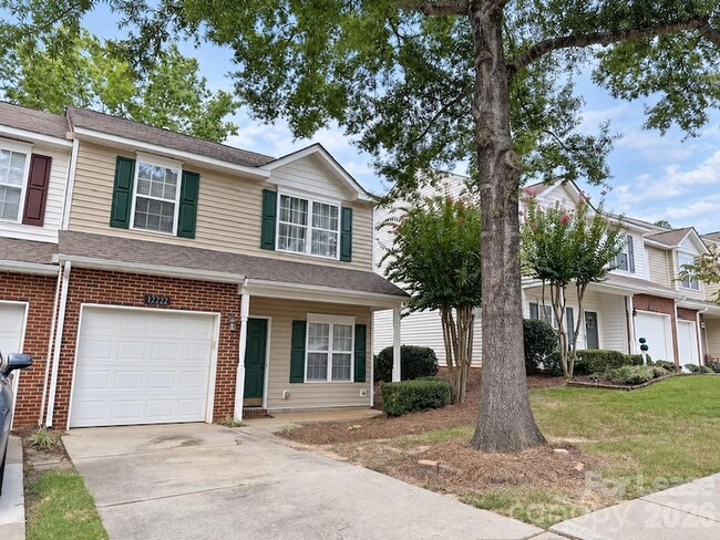 Building Photo - 12222 Royal Castle Ct
