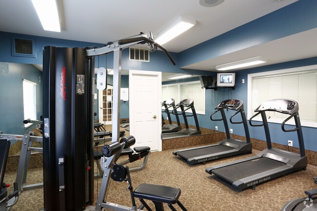 Interior Photo - The Cove At Westland - Westland, MI