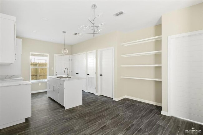 Photo - 5701 Notre Dame Ave Unit 4