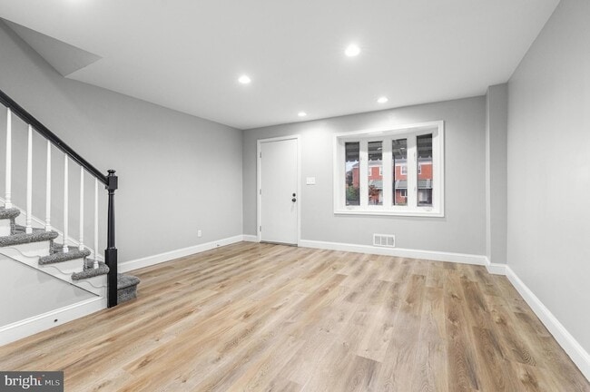 Photo - 2203 Redthorn Rd