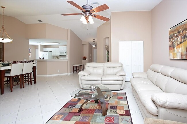 Photo - 4104 Pine Ridge Ln