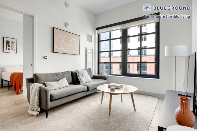 Building Photo - 99 E Dedham St Unit FL5-ID1221