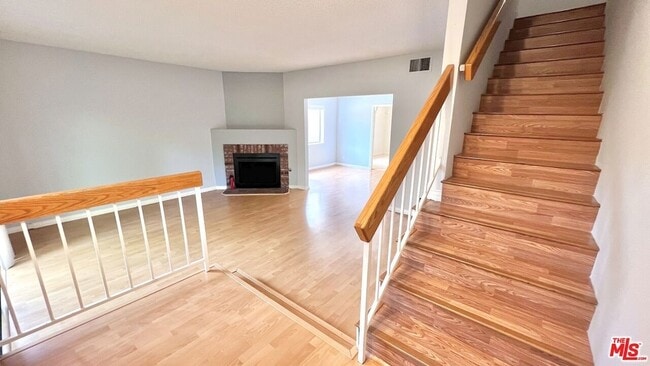 Photo - 15061 Sherman Way