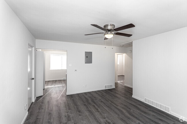 2BR, 1BA - 850 SF - The Anchor Apartments