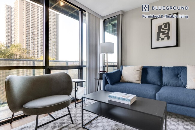 Building Photo - 5910 N Sheridan Rd Unit FL4-ID1276