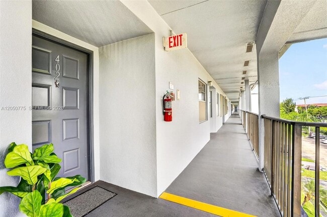 Photo - 12701 SW 14th St Unit 402J
