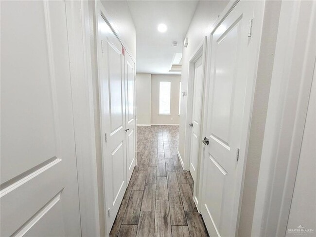 Photo - 911 E Starr Rd Unit D