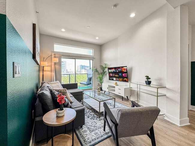 Photo - 2901 Indiana St Unit ID1316463P