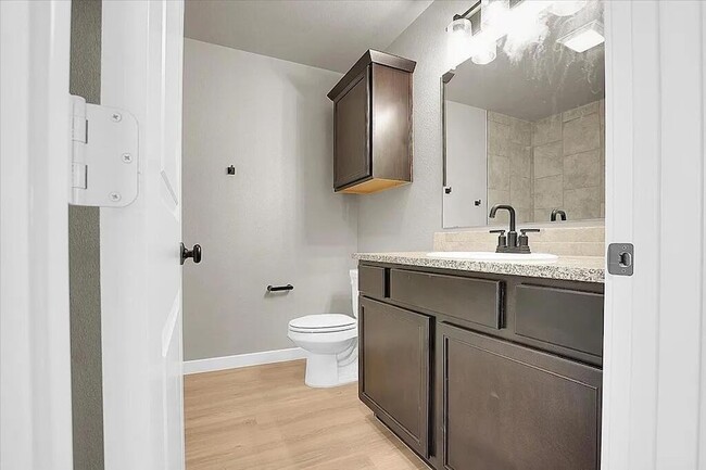 Photo - 2902 Bryan Ave