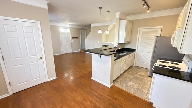 Photo - 6726 Durwood Ln Unit 6726