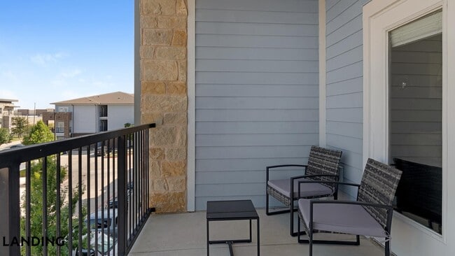 Photo - 551 Crossroads Pkwy Unit 8312
