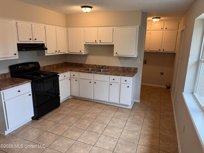 Photo - 5431 Nail Rd