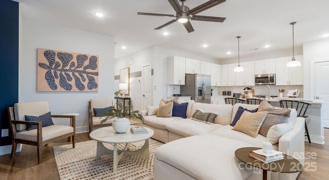 Photo - 8629 Chagrin Dr