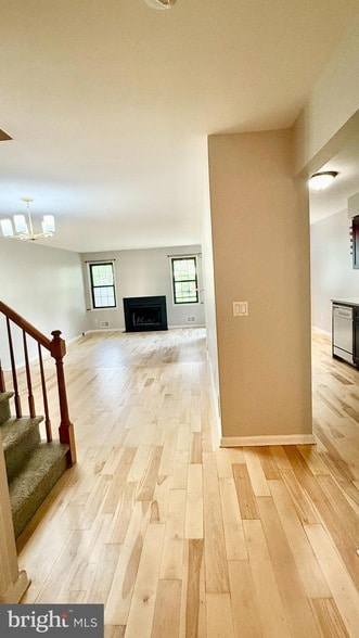 Photo - 305 Marten Rd