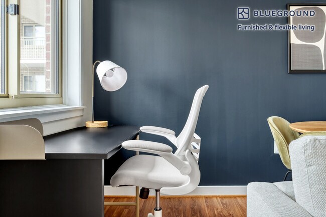 Photo - 4001 9th St N Unit FL17-ID528