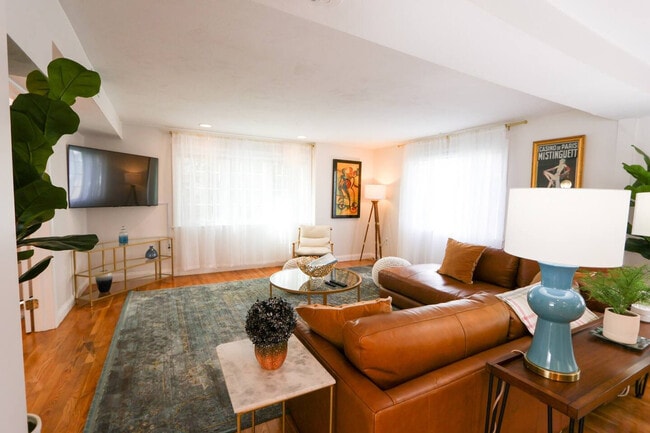 Building Photo - 25 Jay St Unit SI FL2-ID1238166P