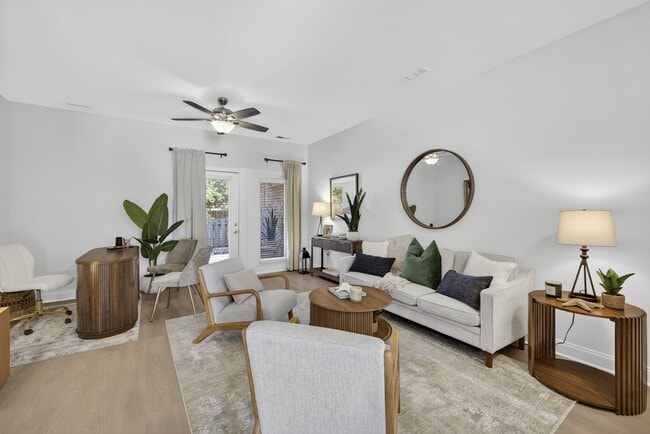 Photo - Townes at Prior