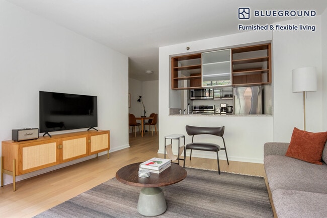 Photo - 535 W 23rd St Unit SI FL4-ID1480