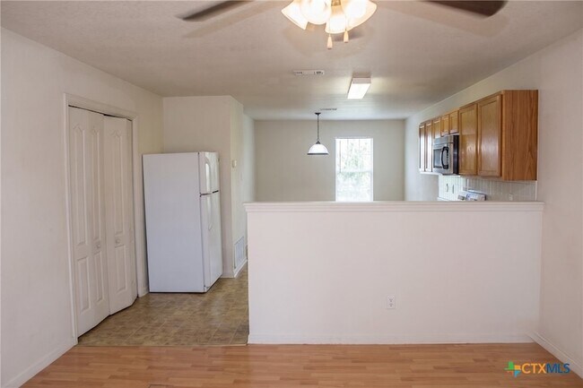 Photo - 413 Brittney Way