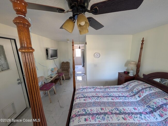 Photo - 2050 N Shannon Ave