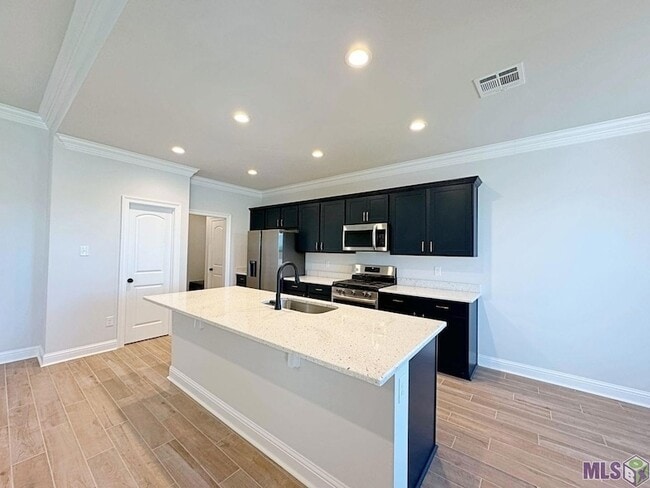 Photo - 722 Bellegrove Sq Ave
