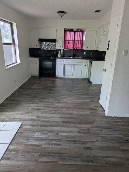 Photo - 1109 S Spears St