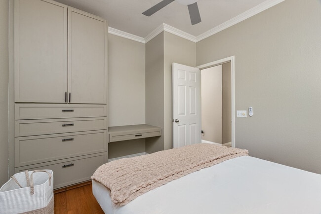 Photo - 5442 Toucanet Ct Unit SI FL1-ID1559832P
