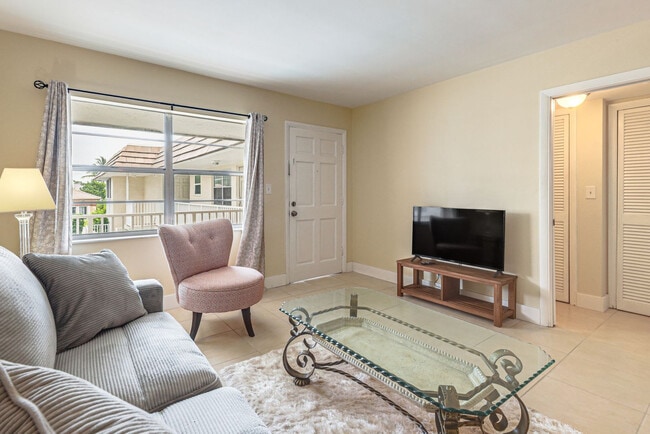 Photo - 1450 N Riverside Dr Unit SI FL2-ID1580602P