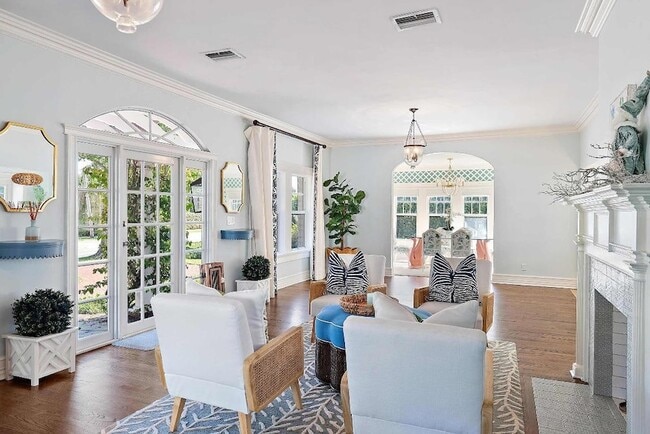 Photo - 3109 Washington Rd