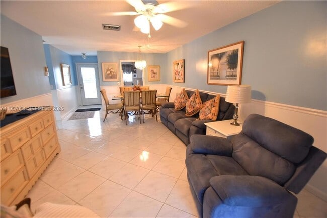 Photo - 2750 Emory Dr W