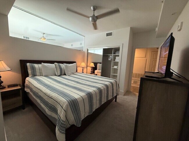 Photo - 95 8th St NW Unit SI ID1604352P