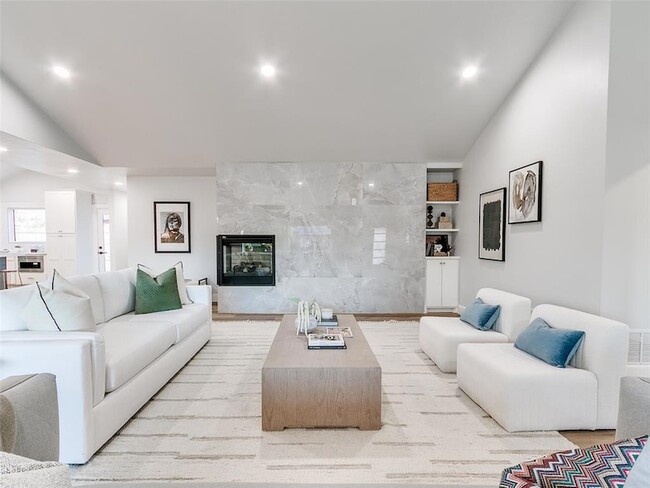 Photo - 2101 NW 60th St