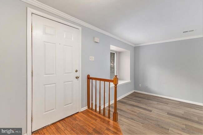 Photo - 18 Flintlock Ln