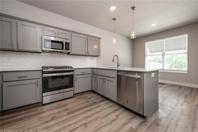 Photo - 1508 N Gregg Ave