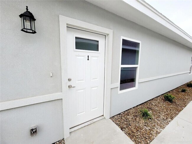 Photo - 1805 E Davenport St Unit 1