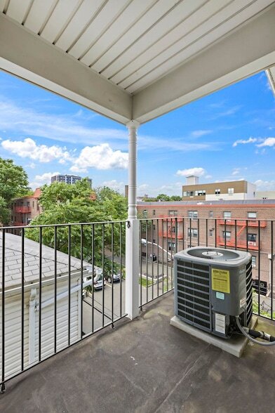 Photo - 304 49th St Unit 3