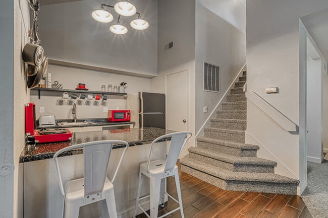 Photo - Siegel Select Columbia