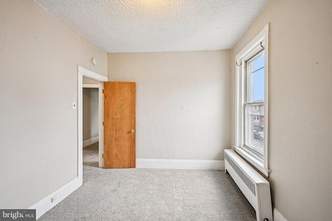 Photo - 201 N 59th St