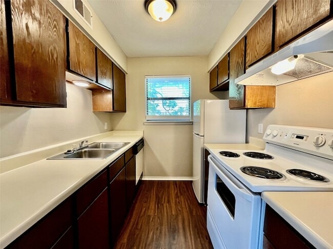 Photo - 2526 W Prairie St Unit 208