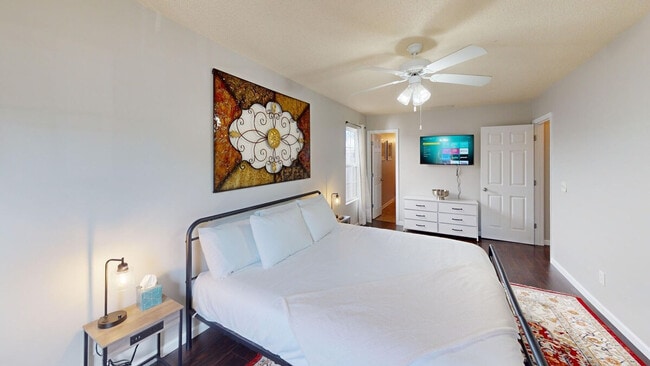 Building Photo - 106 Middlebrook Dr Unit ID1234841P