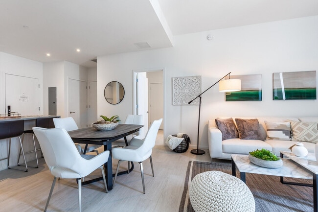 Photo - 2721 Hallandale Beach Blvd Unit FL43-ID1049810P