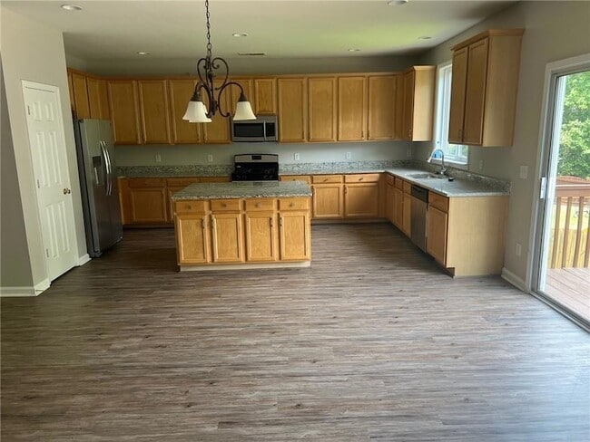 Photo - 152 Parkmont Ln