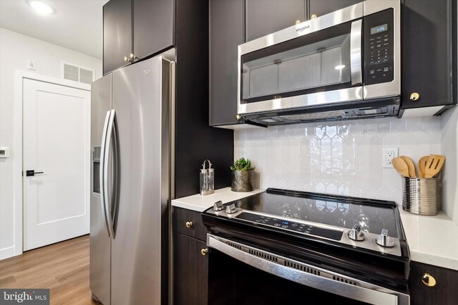 Photo - 1102 Germantown Ave Unit 203