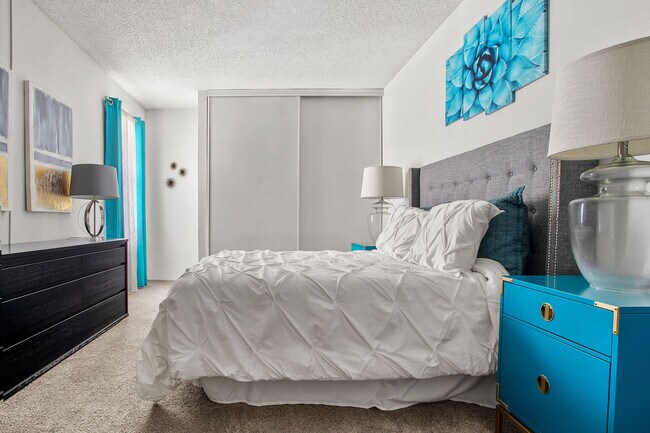 C242450_AdairoffAddison_Vacant1b1b_Bedroom_01-2 - Adair off Addison