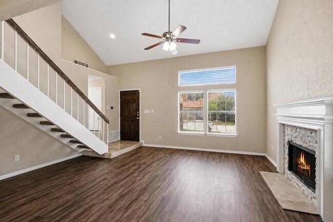 Photo - 608 Fiesta Cir