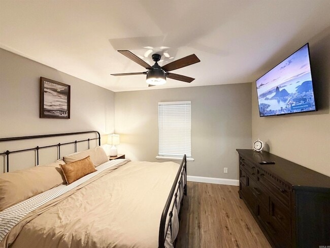 Photo - 5805 Sidney Dr