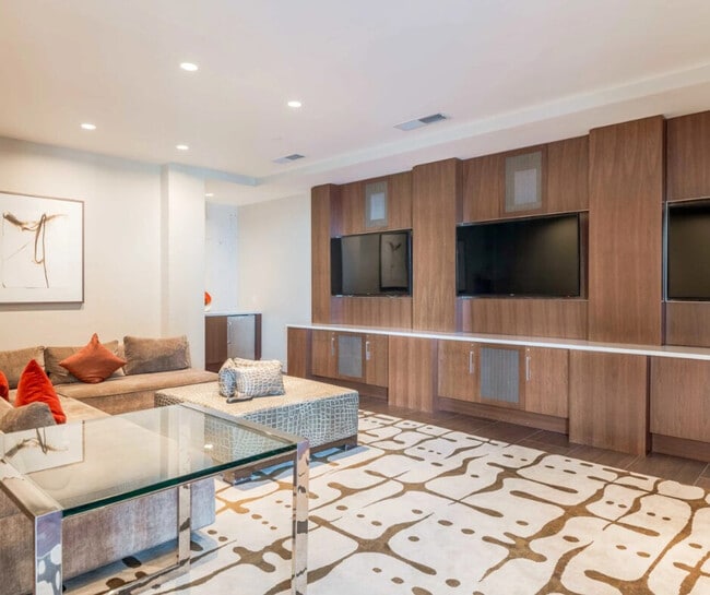 Photo - 1200 S Fern St Unit ID1254799P