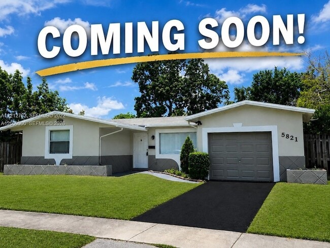Building Photo - 5821 NW 12th Ct
