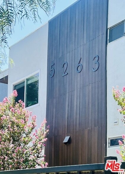 Photo - 5263 Riverton Ave