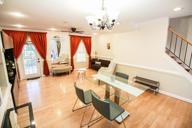 Photo - 2304 Hunters Woods Plaza Unit SI ID1473422P